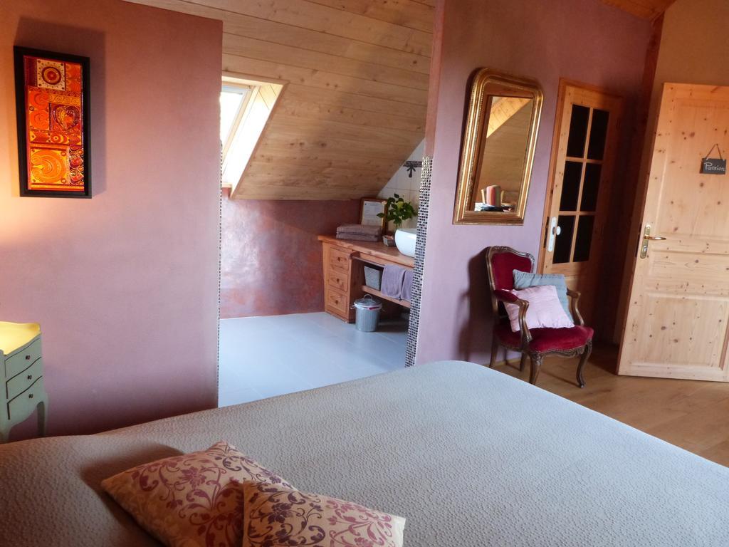 Bed And Breakfast La Fontaine Blanche Melgven Oda fotoğraf