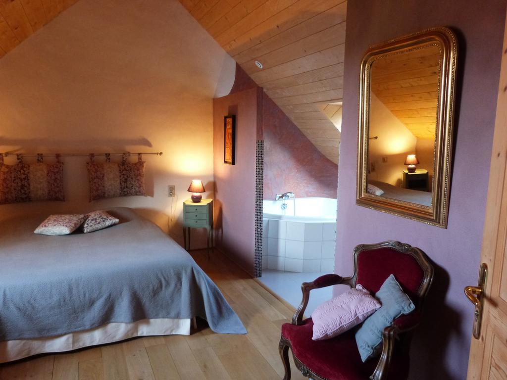 Bed And Breakfast La Fontaine Blanche Melgven Oda fotoğraf
